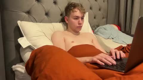 Snapshot of scottish_twink01 chatting on 01-13-25, 12:19 danny online show from 01-13-25, 12:19