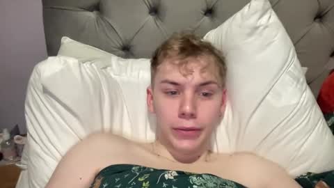 Snapshot of scottish_twink01 chatting on 01-26-25, 03:27 danny online show from 01-26-25, 03:27