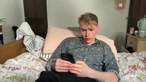 Snapshot of scottish_twink01 chatting on 01-28-25, 07:53 danny online show from 01-28-25, 07:53