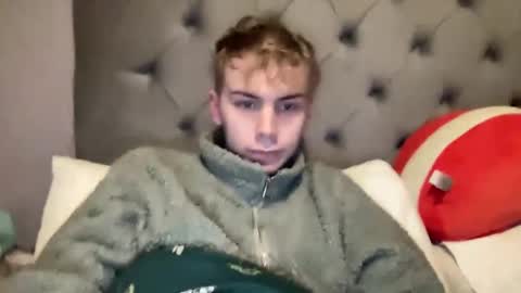 Snapshot of scottish_twink01 chatting on 02-06-25, 11:26 danny online show from 02-06-25, 11:26