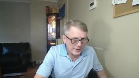 Snapshot of scottsman214 chatting on 01-17-26, 03:28 James online show from 01-17-26, 03:28