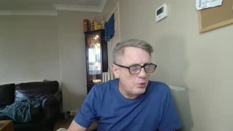 Snapshot of scottsman214 chatting on 01-18-26, 11:47 James online show from 01-18-26, 11:47