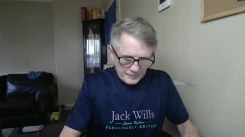 Snapshot of scottsman214 chatting on 02-10-26, 04:11 James online show from 02-10-26, 04:11