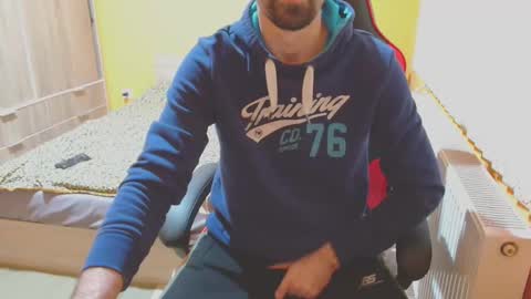 scotty_98 online show from 01-04-25, 04:22