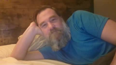 Snapshot of scottybobbit chatting on 12-15-25, 09:35 Scott online show from 12-15-25, 09:35