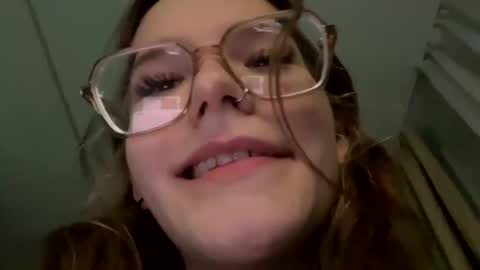 Snapshot of sdddisk chatting on 03-08-25, 06:58 sdddisk online show from 03-08-25, 06:58