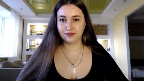 Elizabeth  online show from 12-18-24, 11:45