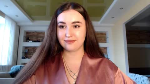 Elizabeth  online show from 01-06-25, 09:52