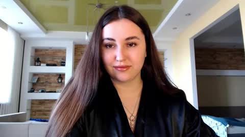 Elizabeth  online show from 03-11-25, 11:23