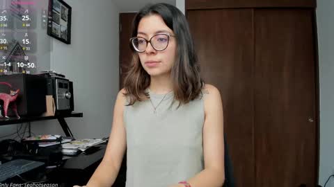 Snapshot of seahotseason chatting on 10-08-25, 01:20 Aria Independent model online show from 10-08-25, 01:20