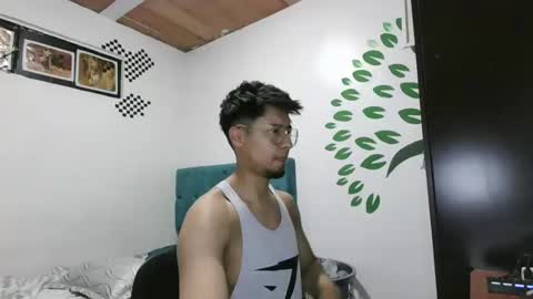 Snapshot of sebas_baby chatting on 11-09-25, 10:08 SEBASTIAN online show from 11-09-25, 10:08