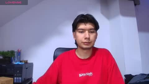 Snapshot of sebas_brown1 chatting on 12-31-24, 06:46 SEBASTIAN online show from 12-31-24, 06:46