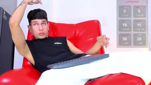 Snapshot of sebas_hall_ chatting on 11-04-25, 11:37 sebas_hall_ online show from 11-04-25, 11:37