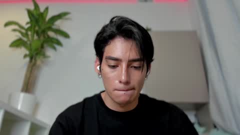 sebastian online show from 01-12-25, 01:11