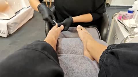 Nip online show from 12-11-24, 12:55