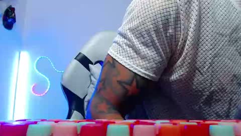 Sebastian online show from 09-26-25, 01:15