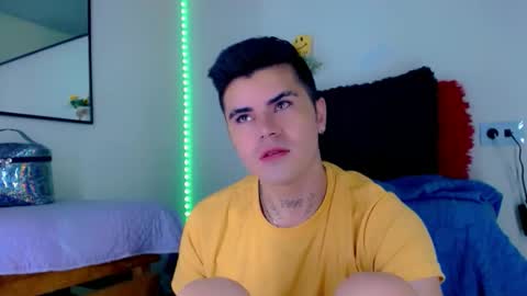 Sebastian online show from 12-16-25, 04:01