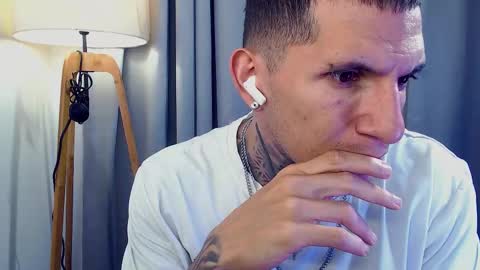 Sebastian online show from 10-10-25, 05:34