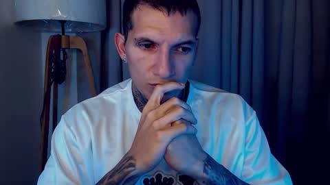 Sebastian online show from 10-25-25, 01:18