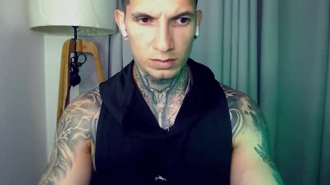 Sebastian online show from 11-25-25, 12:54