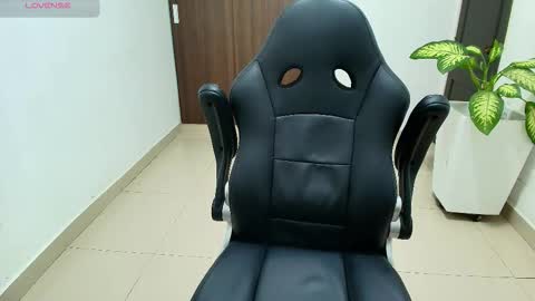 Snapshot of sebastian_oconnor77 chatting on 11-11-25, 12:49 juan sebastian online show from 11-11-25, 12:49