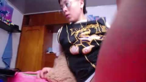 Snapshot of sebastian_posse chatting on 07-12-26, 10:23 Myystiic online show from 07-12-26, 10:23