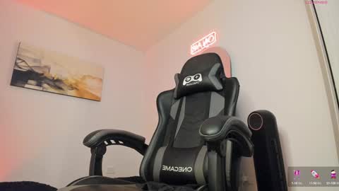 Lucian Sinclair online show from 12-27-24, 03:42