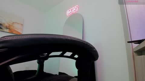 Lucian Sinclair online show from 01-22-25, 02:59