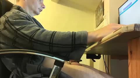 sebastianspalding450 online show from 10-02-25, 08:54