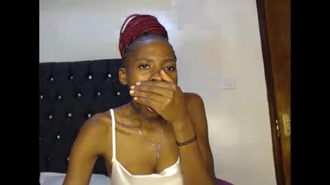 sebatrishaa online show from 11-22-25, 08:02