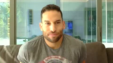 Snapshot of sebroyce chatting on 05-29-26, 03:21 Sebastian Royce online show from 05-29-26, 03:21