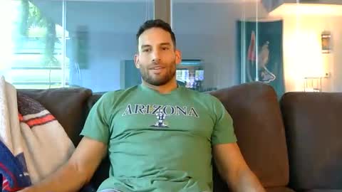 Snapshot of sebroyce chatting on 06-03-26, 10:15 Sebastian Royce online show from 06-03-26, 10:15