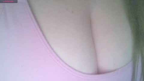 Snapshot of secret18slaveanon chatting on 12-12-24, 03:32 Sunny online show from 12-12-24, 03:32