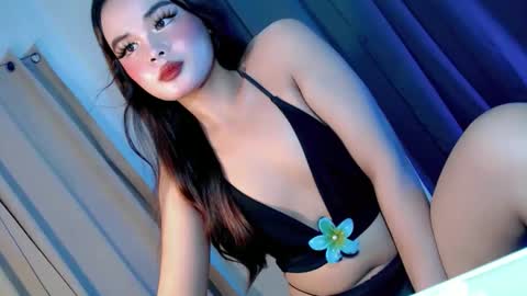 kwen online show from 11-04-25, 02:49