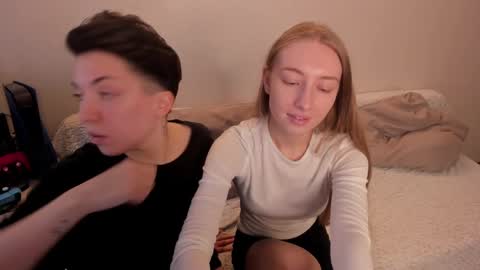 Snapshot of secret_dreams_ chatting on 02-22-25, 11:35 Amanda and  pair in a real life we love each other but can play with you online show from 02-22-25, 11:35