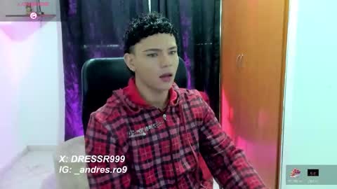 Snapshot of secret_justin chatting on 12-03-25, 12:14 JUSTIN online show from 12-03-25, 12:14