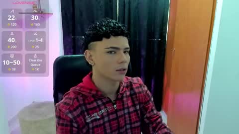 Snapshot of secret_justin chatting on 12-14-25, 12:32 JUSTIN online show from 12-14-25, 12:32