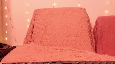 Anni online show from 12-22-24, 09:11