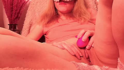 Anni online show from 12-30-24, 10:55