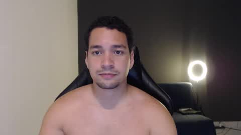 Snapshot of secretboy5000 chatting on 01-24-25, 01:45 Jex online show from 01-24-25, 01:45