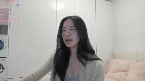 Angela online show from 10-10-25, 01:15