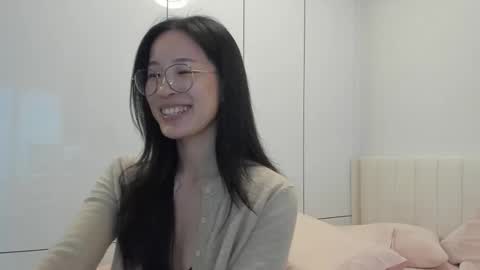 Angela online show from 10-28-25, 12:36