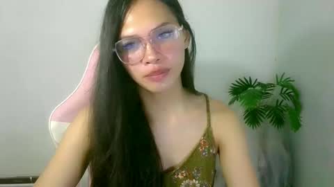 seducive_allea online show from 12-22-25, 05:04