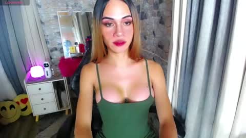 Snapshot of seduction_of_medusaxx chatting on 01-29-25, 02:53 Medusa online show from 01-29-25, 02:53