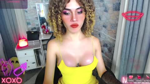 Snapshot of seduction_of_medusaxx chatting on 02-20-25, 04:07 Medusa online show from 02-20-25, 04:07