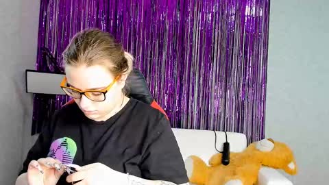 seductive_she_wolf online show from 03-10-25, 06:59