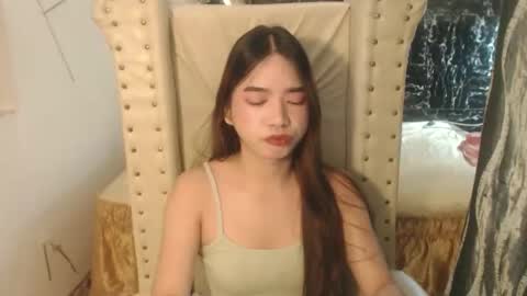 Snapshot of seductivegoddessslut chatting on 10-08-25, 07:11 Ivy online show from 10-08-25, 07:11