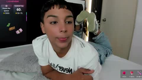 seductivo online show from 10-06-25, 03:48