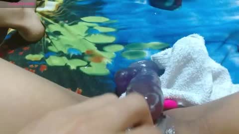 Snapshot of seductress_malia chatting on 06-15-26, 03:03 seductress_malia online show from 06-15-26, 03:03