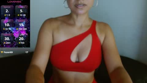 Snapshot of seductress_malia chatting on 06-17-26, 03:13 seductress_malia online show from 06-17-26, 03:13